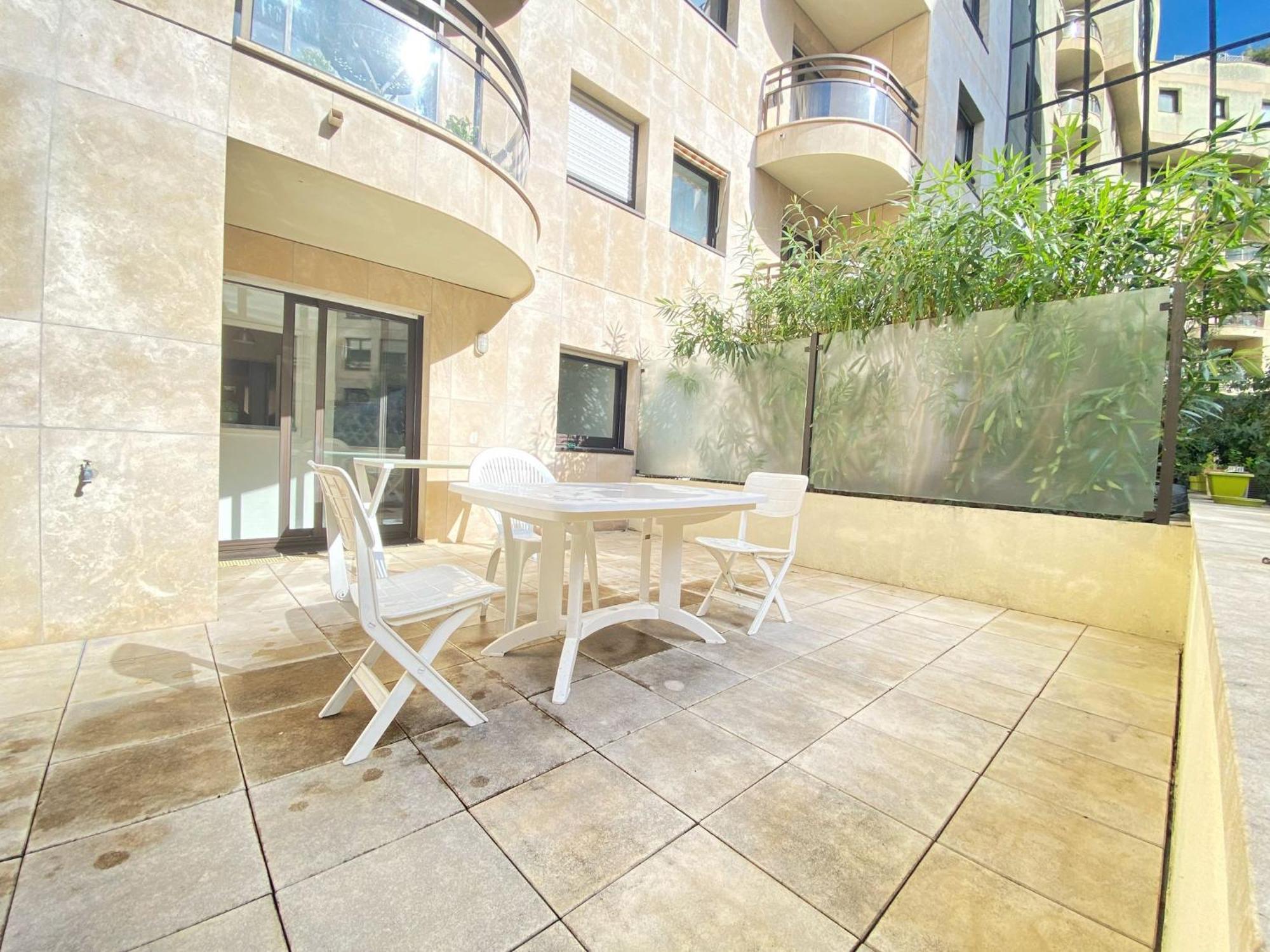 Superbe Appartement Terrasse لوفالوا بيريه المظهر الخارجي الصورة